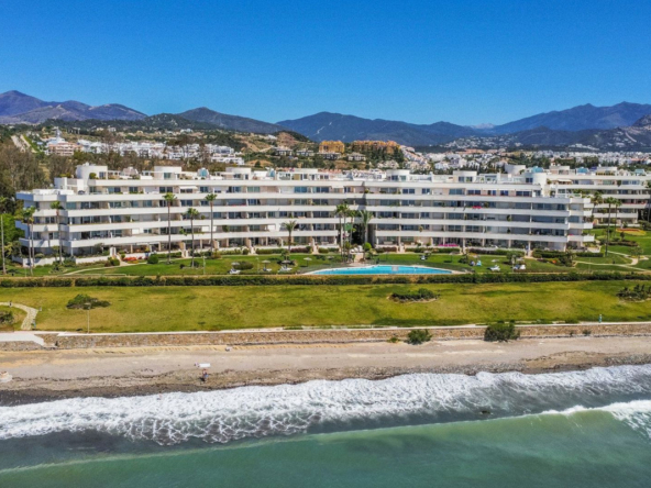 Middle Floor Apartment in Estepona