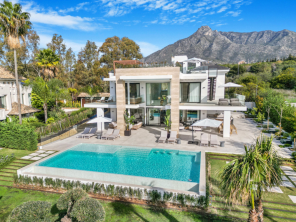 Detached Villa in The Golden Mile
