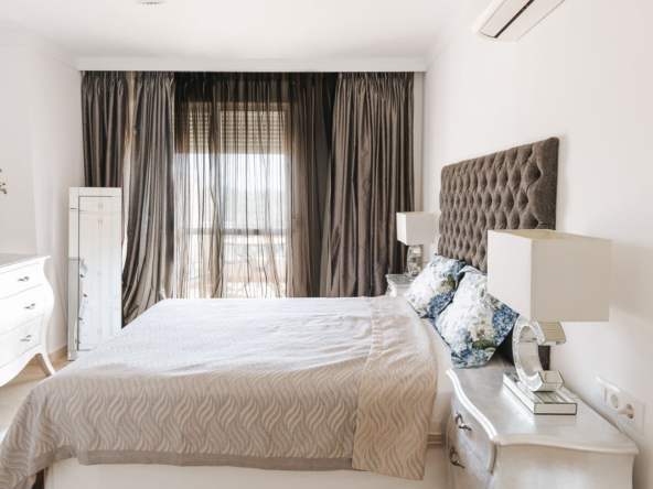 Top Floor Apartment in Manilva