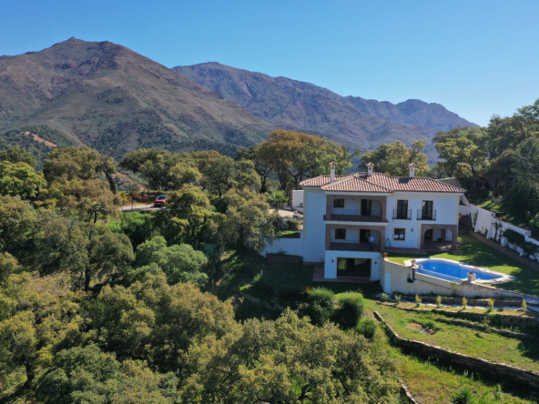 Finca - Cortijo in Casares