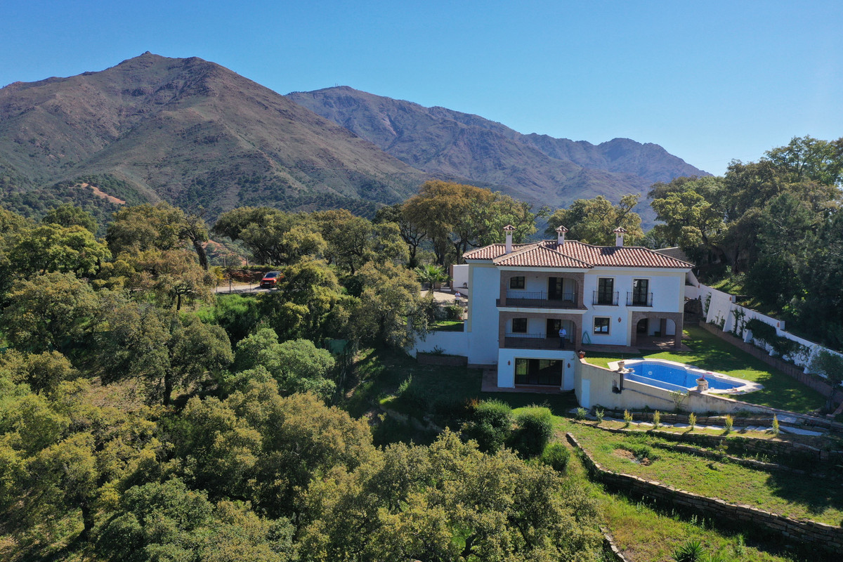 Finca - Cortijo in Casares