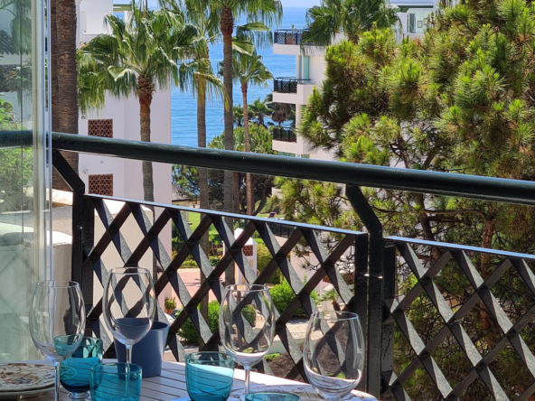 Middle Floor Apartment in Calahonda