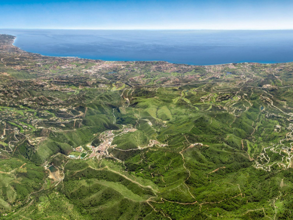 Residential Plot in Benahavís