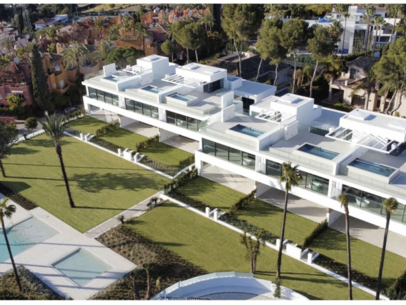 Semi-Detached House in Nueva Andalucía